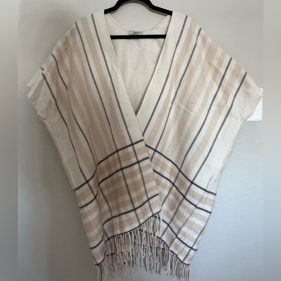 NWOT LOFT Cream wrap - Picture 6 of 6
